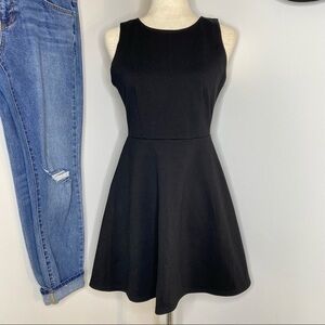 Forever 21 Sleeveless Little Black Dress Large